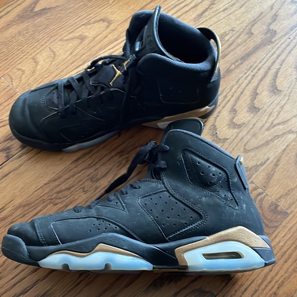 Nike Air Jordan - Picture 2 of 4